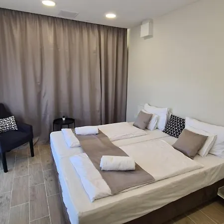 Bed & Breakfast Xendala Panzió 3*