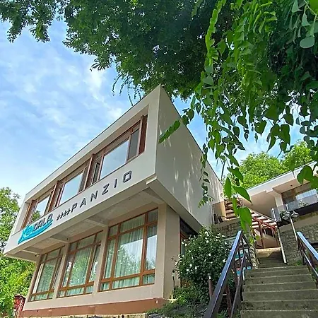 Xendala Panzio Balatonakarattya