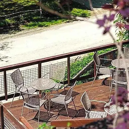 Xendala Panzió Bed & Breakfast Balatonakarattya