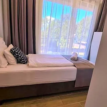 Bed & Breakfast Xendala Panzió 3*